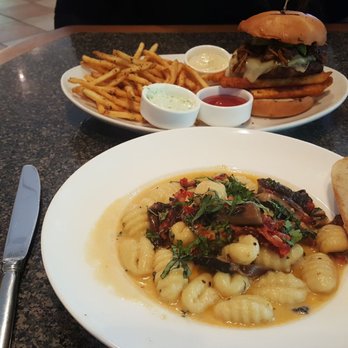 Fuzio Universal Bistro - Lunch is served! - New American Near Me - Modesto, California Fuzio Universal Bistro - Lunch is served! - New American Near Me - Modesto, California