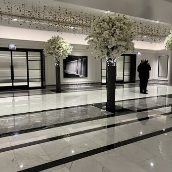 Four Seasons Hotel Chicago - Hotels Near Me - Chicago, Illinois