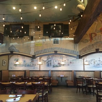 La Piazza - Dining rom - Pizza Near Me - Allentown, New Jersey