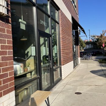 Backlot Coffee - Coffee & Tea Near Me - Chicago, Illinois