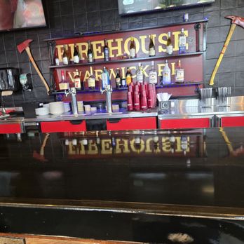 Hook N Ladder Pizza Co - Pizza Near Me - Warwick, Rhode Island