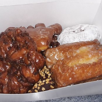 Donut King - Half a dozen, you can see blueberry fritter, buttermilk bar and powdered donut - Donuts Near Me - Beaverton, Oregon Donut King - Half a dozen, you can see blueberry fritter, buttermilk bar and powdered donut - Donuts Near Me - Beaverton, Oregon