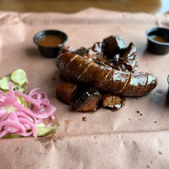 Matt's BBQ - Burnt Ends and Jalapeño Sausage - Food Trucks Near Me - Portland, Oregon