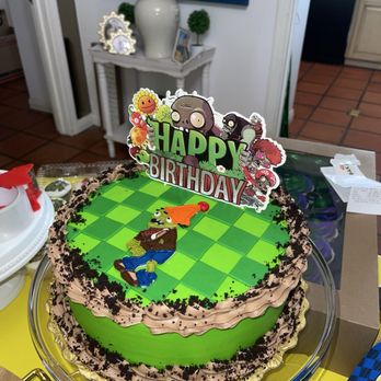 Gloria's Specialty Cakes - Plants versus zombies cake - Bakeries Near Me - Harlingen, Texas Gloria's Specialty Cakes - Plants versus zombies cake - Bakeries Near Me - Harlingen, Texas