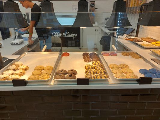 Milk N Cookies by null