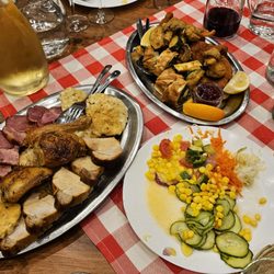 Wiener Heuriger Wolff - Heurigen dinner