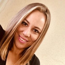 Arlin El Salon - Happy selfie makeover