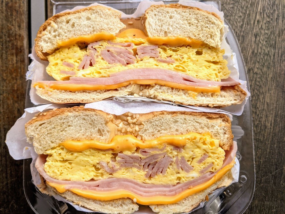 FAMILY DELI Updated October 2024 28 Photos & 10 Reviews 1600