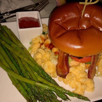 Sugar Factory Foxwoods - All the Mac - American Near Me - Mashantucket, Connecticut