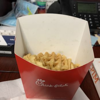Chick-fil-A - Shorted me on Large Fries, with lots of tiny, bottom of the bin, pieces. - Fast Food Near Me - La Mirada, California