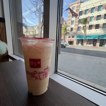 85°C Bakery Cafe-Alhambra - Iced Green Tea Milk Tea - Coffee & Tea Near Me - Alhambra, California 85°C Bakery Cafe-Alhambra - Iced Green Tea Milk Tea - Coffee & Tea Near Me - Alhambra, California