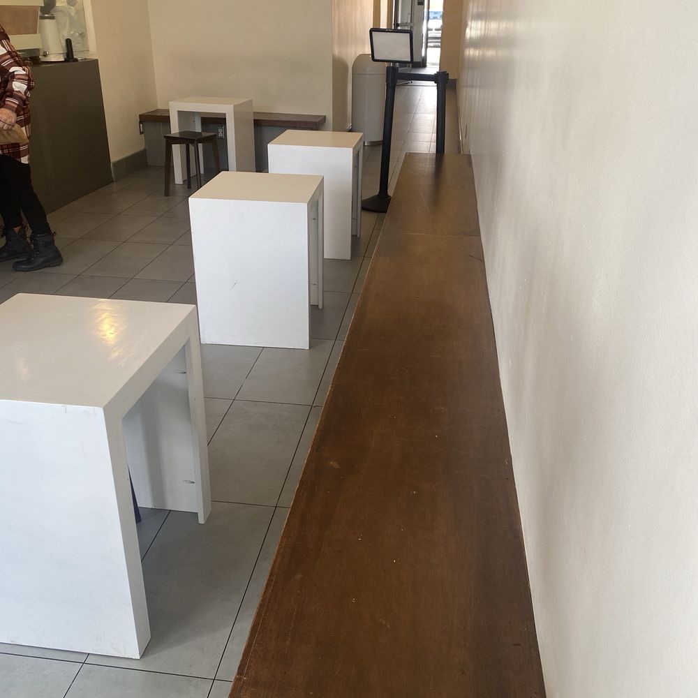 Re Coffee - Seating area - Desserts Near Me - Northridge, California