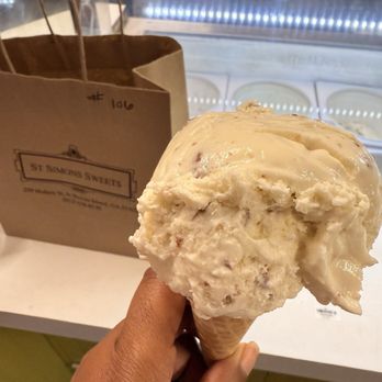 St. Simons Sweets - Ice Cream & Frozen Yogurt Near Me - St Simons Island, Georgia St. Simons Sweets - Ice Cream & Frozen Yogurt Near Me - St Simons Island, Georgia