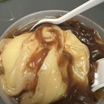 Hilton Newark Airport - French onion soup? It was not soupy at all more like jello. - Hotels Near Me - Elizabeth, New Jersey Hilton Newark Airport - French onion soup? It was not soupy at all more like jello. - Hotels Near Me - Elizabeth, New Jersey
