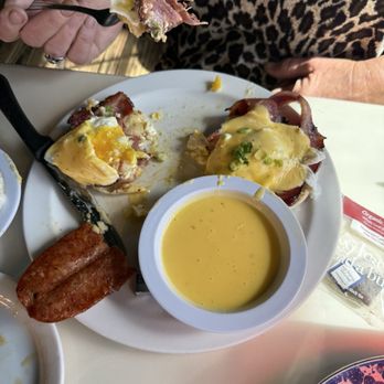 Orange Blossoms - Jax - New American Near Me - Jacksonville, Florida