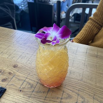 Lincoln Social Rooftop - Cocktail - American Near Me - Columbus, Ohio
