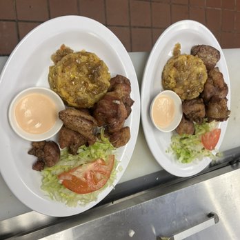 El Pollo Tropical - Mofongo con Carné Frita - Chicken Shop Near Me - Indianapolis, Indiana