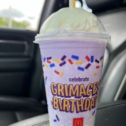 McDonald's - Grimaces Birthday Milkshake! Had to see for myself what's the hype about, to me it taste like a blueberry milkshake, it's so good!