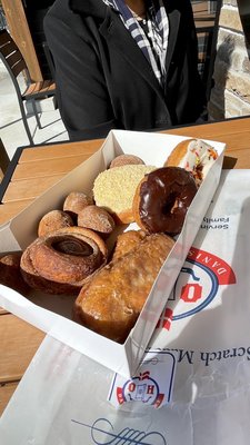 O&H Danish Bakery by null