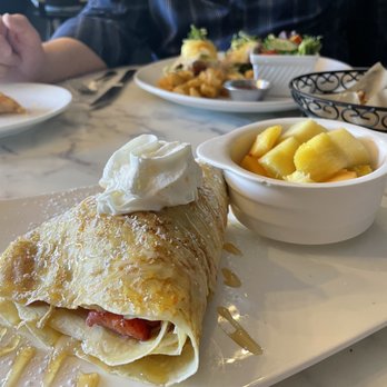 La Belle Vie Kitchen - Strawberry Crepe - French Near Me - Suwanee, Georgia La Belle Vie Kitchen - Strawberry Crepe - French Near Me - Suwanee, Georgia