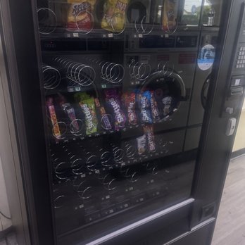 Surf 'n Suds - Empty vending machine - Laundromat Near Me - Fountain Valley, California Surf 'n Suds - Empty vending machine - Laundromat Near Me - Fountain Valley, California