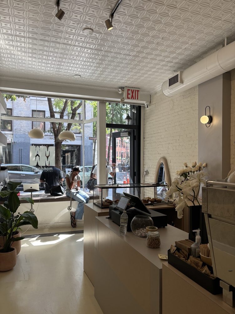 Mandarin Coffee Roastery Logo