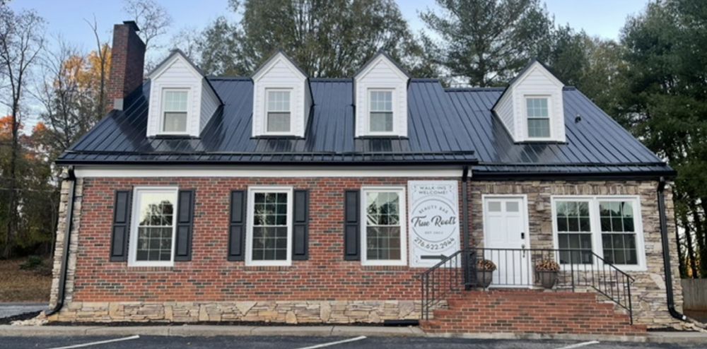 True Roots Beauty Bar Logo