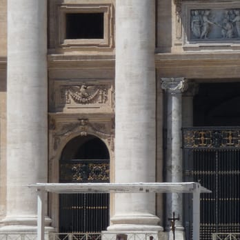 Piazza San Pietro - The Pope delivers mass from the steps of St Peter's Basilica to the assembled crowds in St Peter's Square - Landmarks & Historical Buildings Near Me - Rome, RM Piazza San Pietro - The Pope delivers mass from the steps of St Peter's Basilica to the assembled crowds in St Peter's Square - Landmarks & Historical Buildings Near Me - Rome, RM