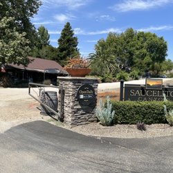 Saucelito Canyon Vineyards - Entrance