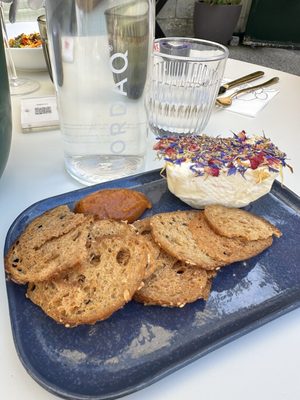 Perrier-Jouet by null