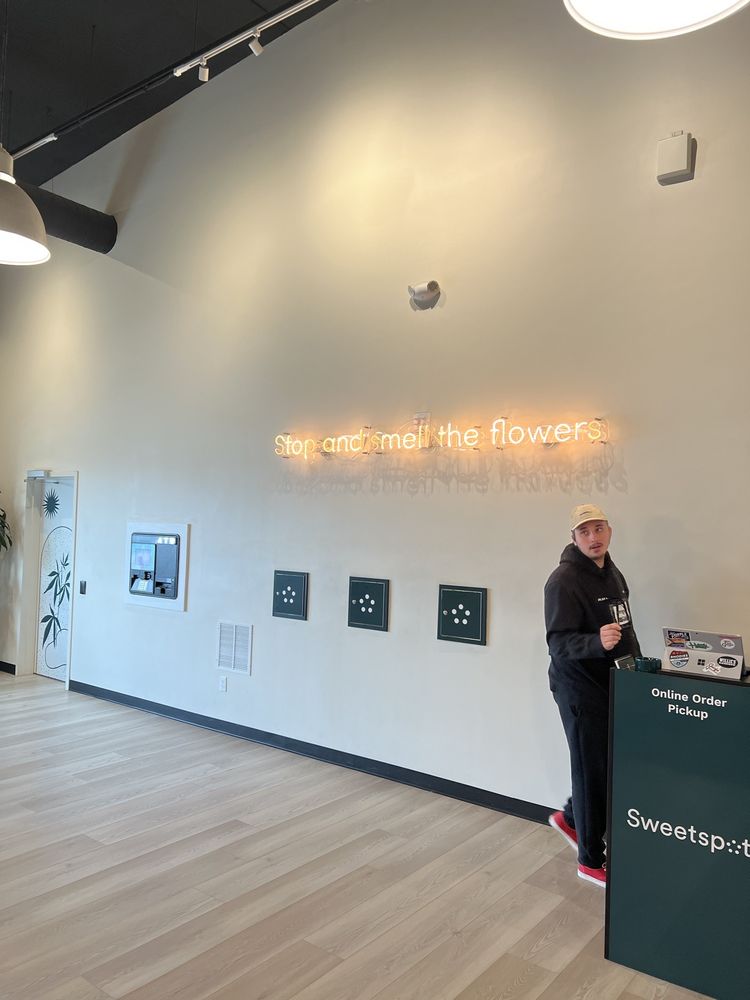 SWEETSPOT EXETER Updated November 2024 560 S County Trl, Exeter