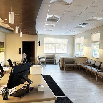 BluePearl Pet Hospital - Veterinarians Near Me - Monroeville, Pennsylvania BluePearl Pet Hospital - Veterinarians Near Me - Monroeville, Pennsylvania