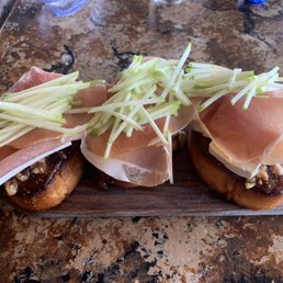 Fig and Brie Bruschetta