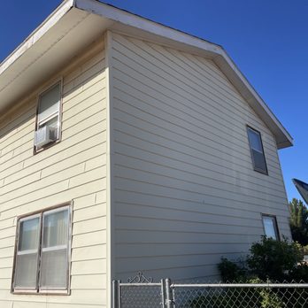 Guzman Painting & Remodeling - the exterior of a house - Painters Near Me Guzman Painting & Remodeling - the exterior of a house - Painters Near Me