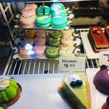 A La Mousse - Cute macaroons! - Desserts Near Me - Philadelphia, Pennsylvania A La Mousse - Cute macaroons! - Desserts Near Me - Philadelphia, Pennsylvania