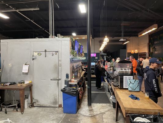 New Motion Beverages by null