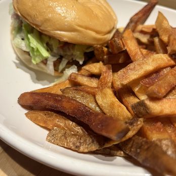 HiHo Cheeseburger | Studio City - Spicy Vegan Burger and Fries - New American Near Me - Studio City, California