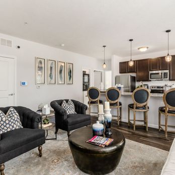 Duncan Park - Living Room and Kitchen - Apartments Near Me - Columbus, Ohio Duncan Park - Living Room and Kitchen - Apartments Near Me - Columbus, Ohio