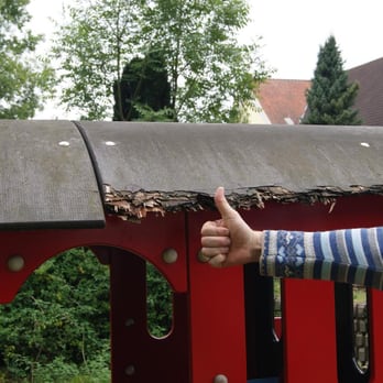 Gut Eversum - Beispiel für den grundsätzlich maroden Zustand nahezu aller Angebote - Amusement Parks Near Me - Olfen, NW