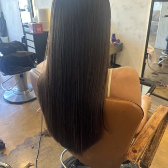 Radiance Salon - Haircut straight rounded bottom - Hair Stylists Near Me - Redondo Beach, California