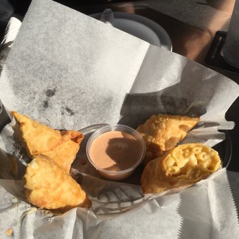 Spankys Pub House - Mac n cheese egg rolls - Pubs Near Me - Myrtle Beach, South Carolina Spankys Pub House - Mac n cheese egg rolls - Pubs Near Me - Myrtle Beach, South Carolina