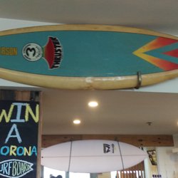 Maroubra Bay Hotel - Surfboard