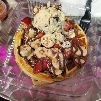 El Munchies - Dessert waffle single scoop with cookies n cream! - Mexican Near Me - Glendale, California El Munchies - Dessert waffle single scoop with cookies n cream! - Mexican Near Me - Glendale, California