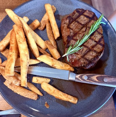 Bullwinkle's Steak House by null