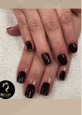 Nails - Manicure & Pedicure
At Brazilian Hair Design we understand how important it is keeping up with your overall health and well being. And manicures and pedicures are just as important as taking your vitamins and drinking water!

Brazilian Style Nails
At Brazilian Hair Design we offer a Brazilian Style manicure and pedicure, where we make sure to clean out all the stuck cuticles, debris under the nails and cut and file the nails. This prevents the nails from snagging and your cuticles from tearing. It also helps minimize the chances of any hand or foot fungus.

Benefits of a Pedicure 
Body hygiene is important for an individual to manage, and a pedicure can help. Many diseases and disorders are common like athlete’s foot, toenail infections, plantar warts, blisters, bunions, corns and callouses. Just before a pedicure is a great time for you to examine the client’s feet and notice any fungal infections or other diseases.