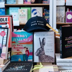 Mavey Books