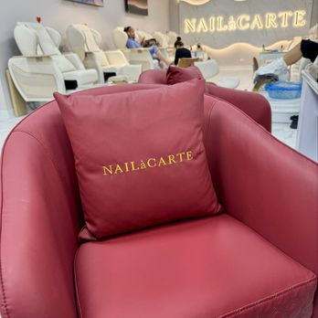 Nailacarte - Streeterville - Comfy chairs - Nail Salons Near Me - Chicago, Illinois Nailacarte - Streeterville - Comfy chairs - Nail Salons Near Me - Chicago, Illinois