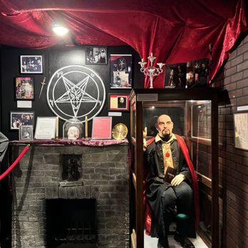 Graveface Museum - Museums Near Me - Savannah, Georgia