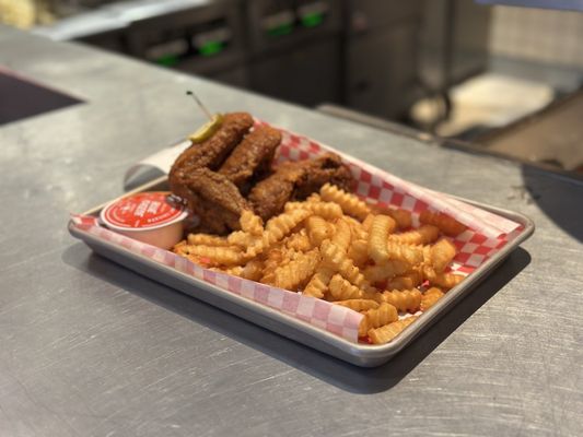 Hattie B's Hot Chicken by null