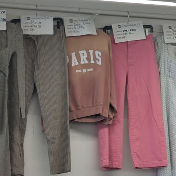 Crossroads Trading - Women's Clothing Near Me - Oakland, California